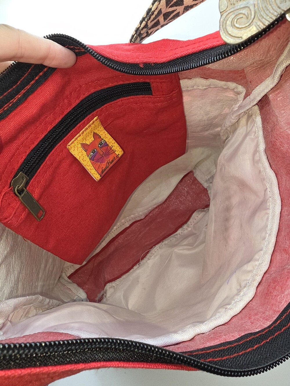 Laurel Burch Whiskered Cat Shoulder Tote HOBO Bag 12x13x4 Red Gray Black - Picture 5 of 9